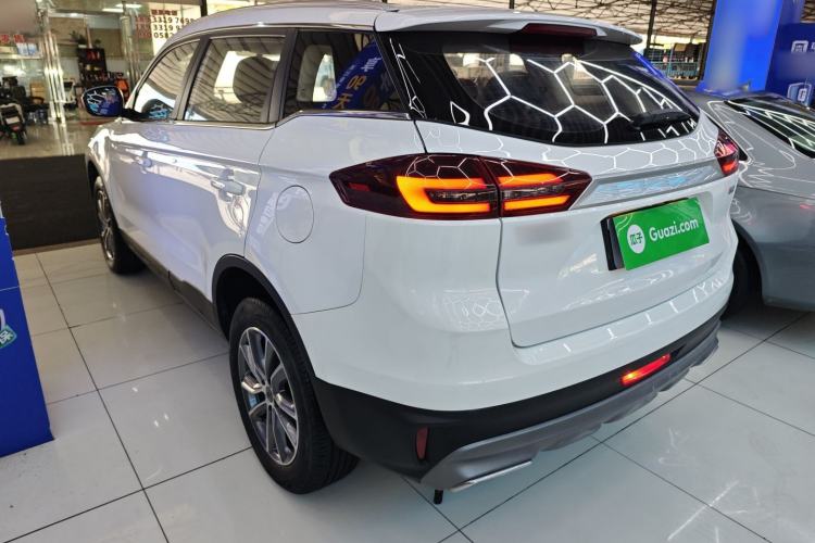 Used Geely Auto Emgrand X7 Sport 2021 Million Edition 1.8TD DCT Two-Wheel Drive Comfort Model Exterior 2