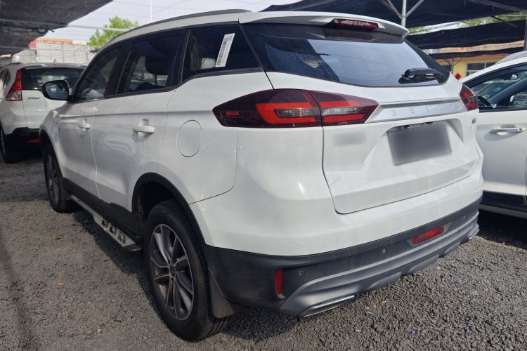 Used Geely Auto Emgrand X7 Sport 2021 Million Edition 1.8TD DCT Two-Wheel Drive Luxury Model Exterior 2