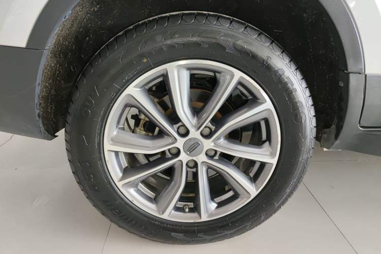 Used Geely Auto Emgrand X7 Sport 2021 Million Edition 1.8TD DCT Two-Wheel Drive Comfort Model Exterior 2