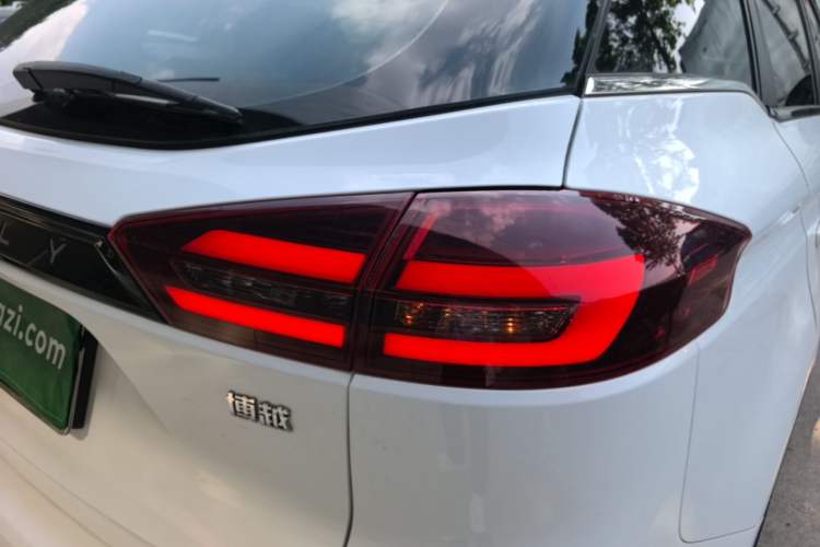 Used Geely Auto Emgrand X7 Sport 2021 1.8TD DCT Two-Wheel Drive Asian Games Edition Exterior 3