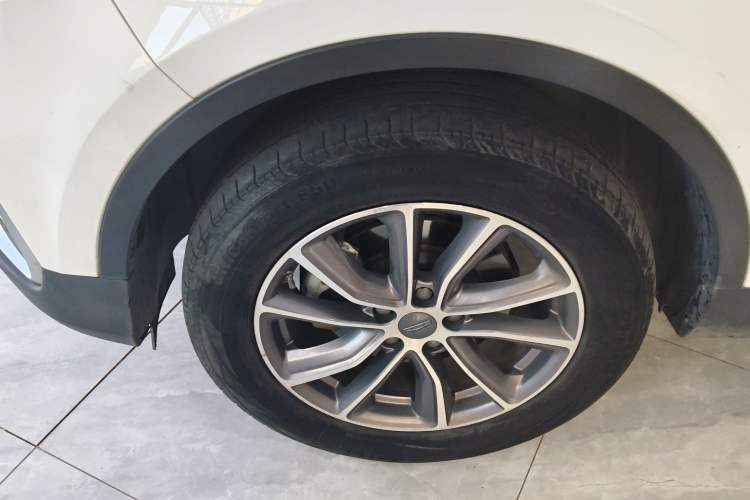 Used Geely Auto Emgrand X7 Sport 2021 Million Edition 1.8TD DCT Two-Wheel Drive Luxury Model Exterior 4