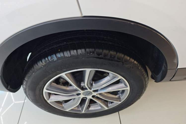 Used Geely Auto Emgrand X7 Sport 2021 Million Edition 1.8TD DCT Two-Wheel Drive Comfort Model Exterior 5