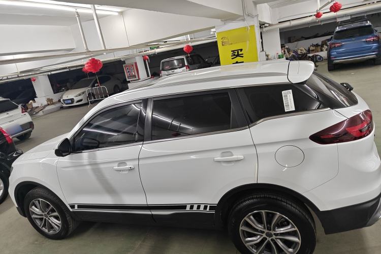 Used Geely Auto Emgrand X7 Sport 2021 Million Edition 1.8TD DCT Two-Wheel Drive Luxury Model Exterior 9