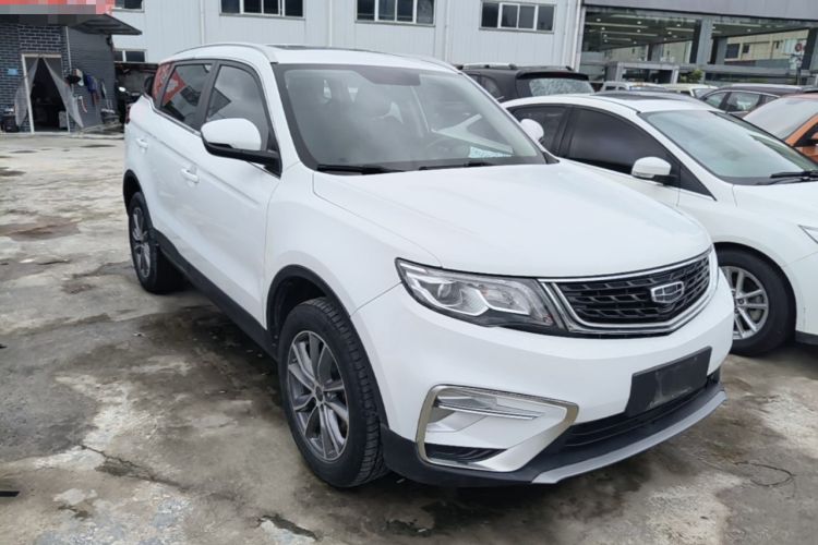 Used Geely Auto Emgrand X7 Sport 2021 Million Edition 1.8TD DCT Two-Wheel Drive Luxury Model Front Right 45 Deg