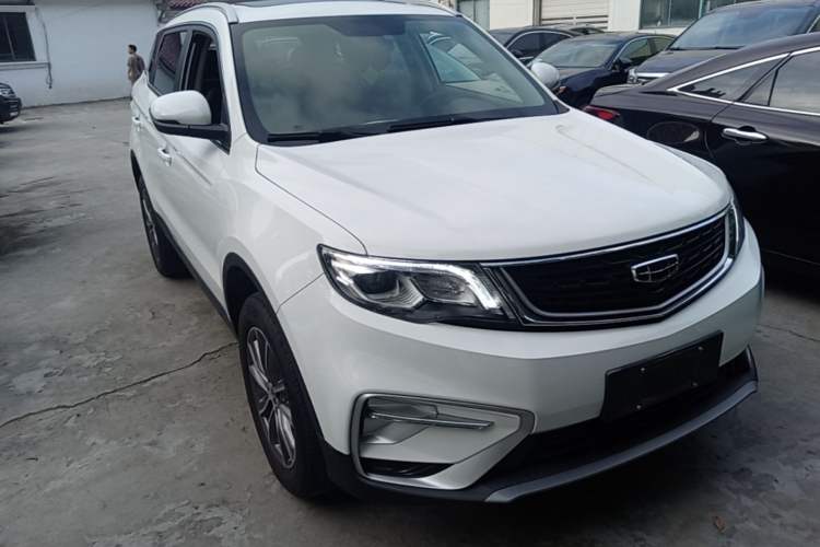 Used Geely Auto Emgrand X7 Sport 2021 Million Edition 1.8TD DCT Two-Wheel Drive Luxury Model Front Right 45 Deg