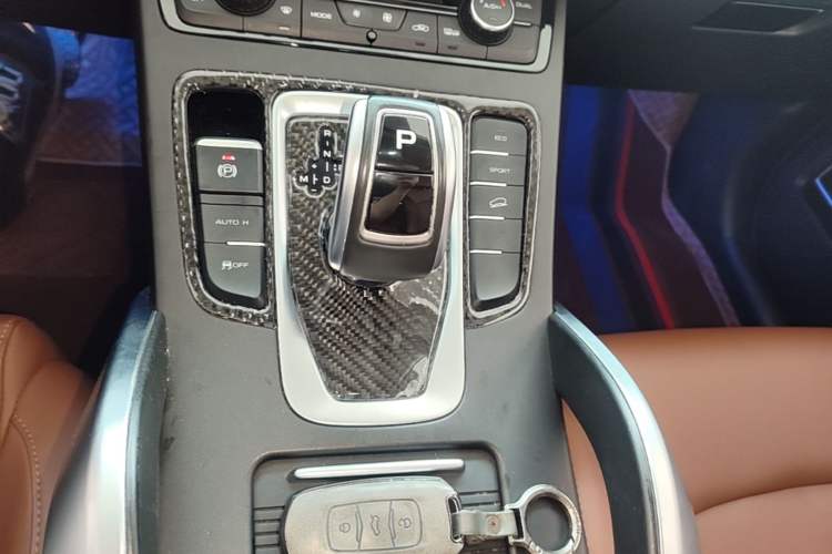 Used Geely Auto Emgrand X7 Sport 2021 1.8TD DCT Two-Wheel Drive Asian Games Edition Gear Lever