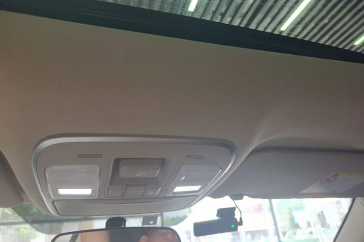 Used Geely Auto Emgrand X7 Sport 2021 1.8TD DCT Two-Wheel Drive Asian Games Comfort Edition Headliner