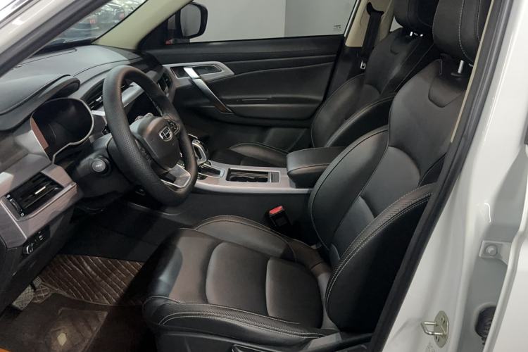Used Geely Auto Emgrand X7 Sport 2021 Million Edition 1.8TD DCT Two-Wheel Drive Comfort Model Interior 1