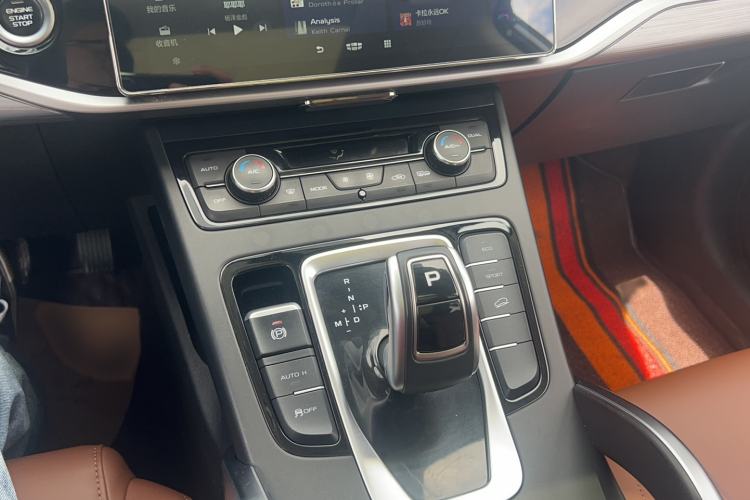 Used Geely Auto Emgrand X7 Sport 2021 1.8TD DCT Two-Wheel Drive Asian Games Edition Interior 1