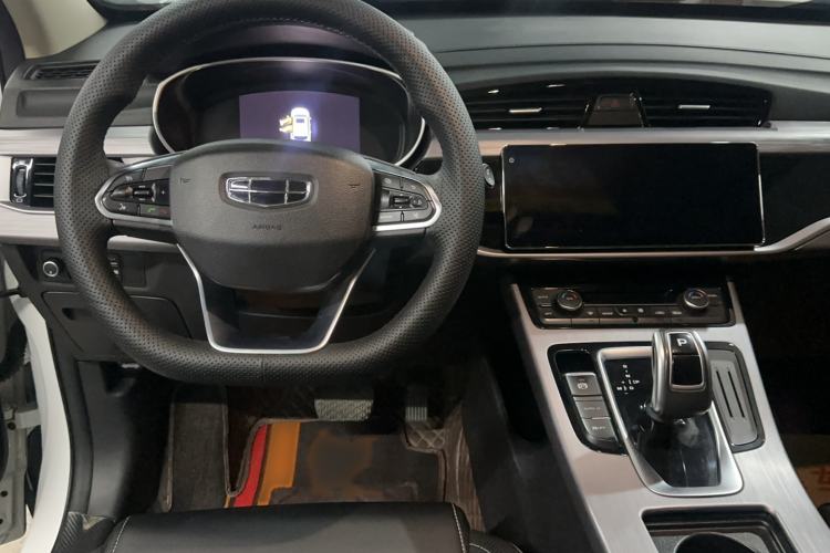Used Geely Auto Emgrand X7 Sport 2021 Million Edition 1.8TD DCT Two-Wheel Drive Comfort Model Interior 3
