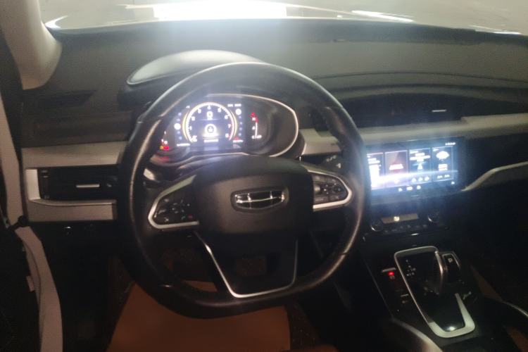 Used Geely Auto Emgrand X7 Sport 2021 1.8TD DCT Two-Wheel Drive Asian Games Comfort Edition Interior 3
