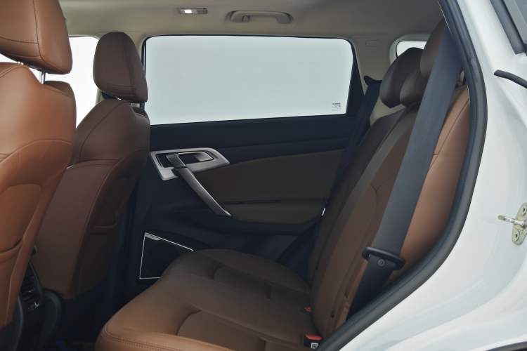 Used Geely Auto Emgrand X7 Sport 2021 1.8TD DCT Two-Wheel Drive Asian Games Edition Interior 3