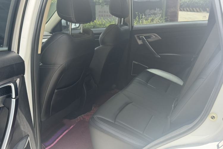 Used Geely Auto Emgrand X7 Sport 2021 1.8TD DCT Two-Wheel Drive Asian Games Comfort Edition Interior 3