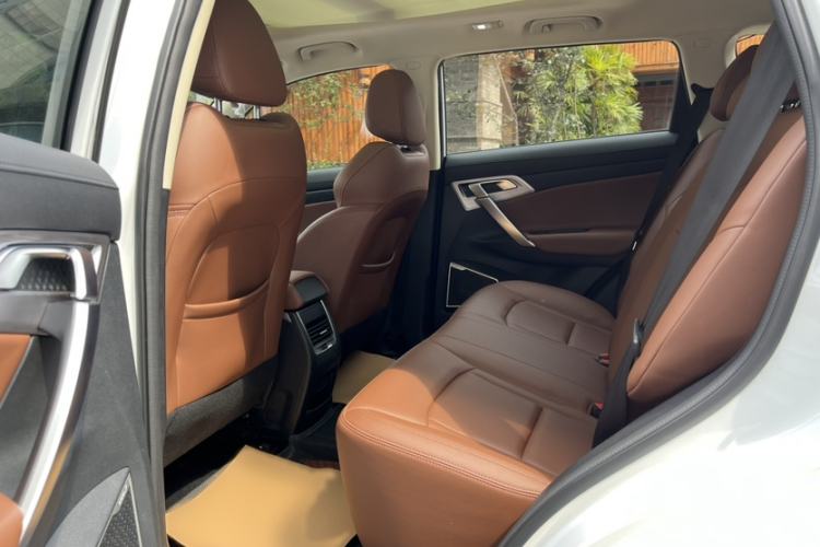 Used Geely Auto Emgrand X7 Sport 2021 1.8TD DCT Two-Wheel Drive Asian Games Edition Interior 4