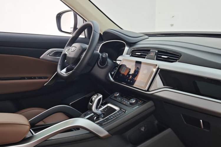 Used Geely Auto Emgrand X7 Sport 2021 1.8TD DCT Two-Wheel Drive Asian Games Edition Interior 6