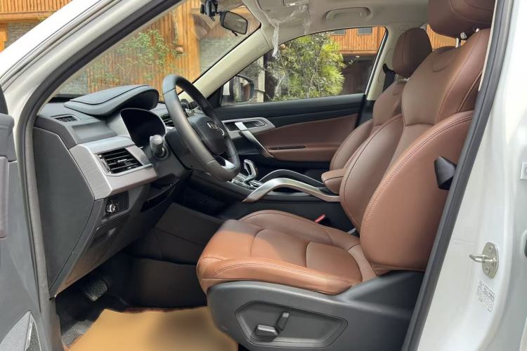 Used Geely Auto Emgrand X7 Sport 2021 1.8TD DCT Two-Wheel Drive Asian Games Edition Interior 8