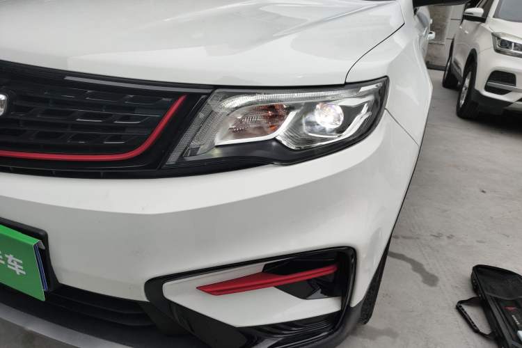 Used Geely Auto Emgrand X7 Sport 2021 1.8TD DCT Two-Wheel Drive Asian Games Edition Left Front Headlight