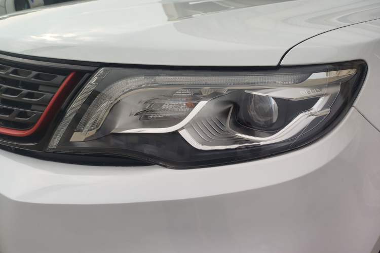 Used Geely Auto Emgrand X7 Sport 2021 1.8TD DCT Two-Wheel Drive Asian Games Edition Left Front Headlight