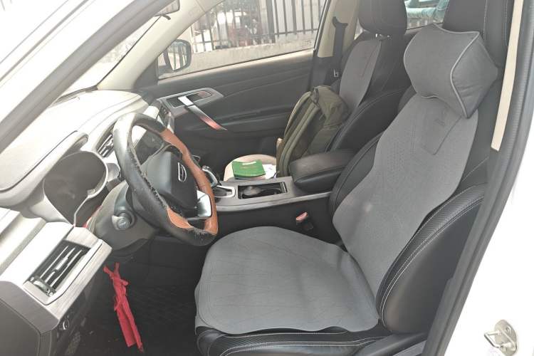 Used Geely Auto Emgrand X7 Sport 2021 Million Edition 1.8TD DCT Two-Wheel Drive Comfort Model Left Front Seat