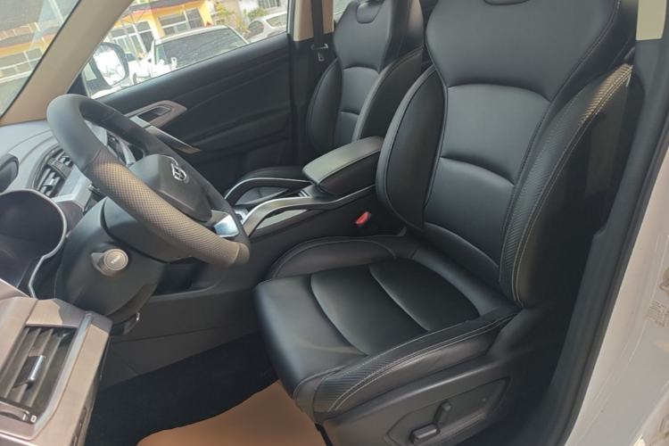 Used Geely Auto Emgrand X7 Sport 2021 Million Edition 1.8TD DCT Two-Wheel Drive Luxury Model Left Front Seat