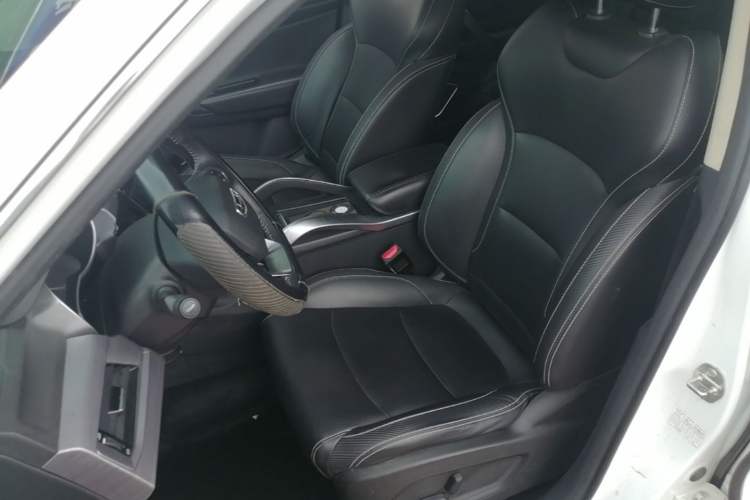 Used Geely Auto Emgrand X7 Sport 2021 Million Edition 1.8TD DCT Two-Wheel Drive Luxury Model Left Front Seat