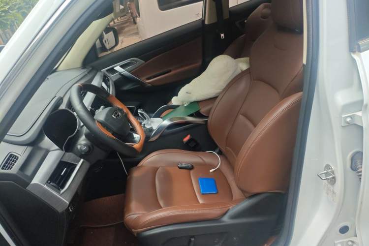 Used Geely Auto Emgrand X7 Sport 2021 Million Edition 1.8TD DCT Two-Wheel Drive Luxury Model Left Front Seat