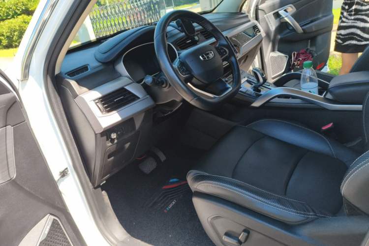 Used Geely Auto Emgrand X7 Sport 2021 Million Edition 1.8TD DCT Two-Wheel Drive Luxury Model Left Front Seat