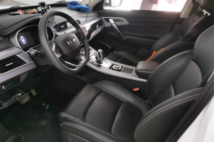 Used Geely Auto Emgrand X7 Sport 2021 Million Edition 1.8TD DCT Two-Wheel Drive Comfort Model Left Front Seat