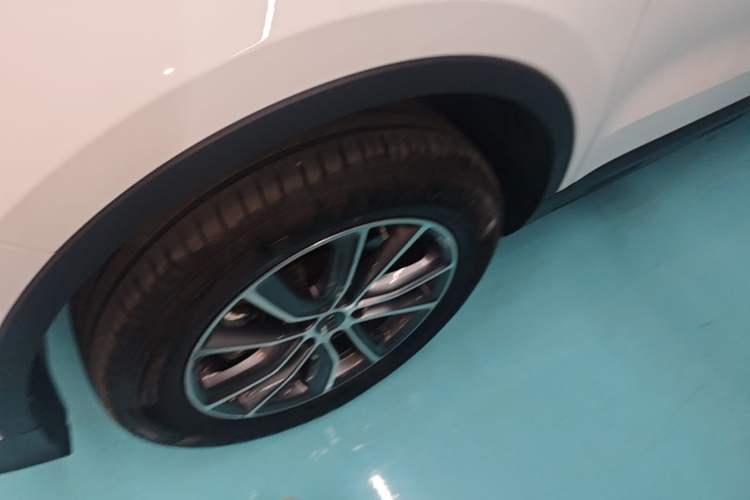 Used Geely Auto Emgrand X7 Sport 2021 Million Edition 1.8TD DCT Two-Wheel Drive Comfort Model Left Front Wheel Hub