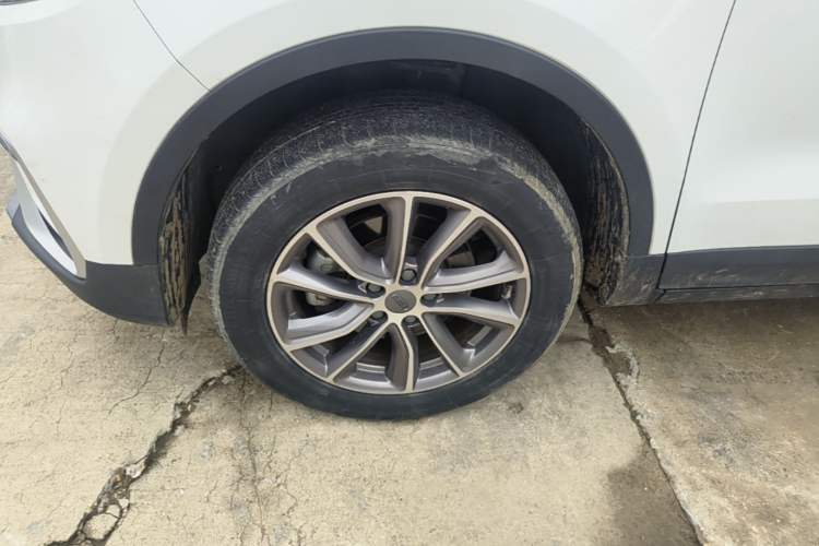 Used Geely Auto Emgrand X7 Sport 2021 Million Edition 1.8TD DCT Two-Wheel Drive Luxury Model Left Front Wheel Hub