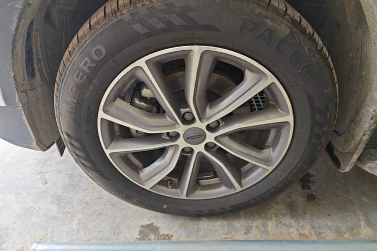 Used Geely Auto Emgrand X7 Sport 2021 Million Edition 1.8TD DCT Two-Wheel Drive Luxury Model Left Front Wheel Hub
