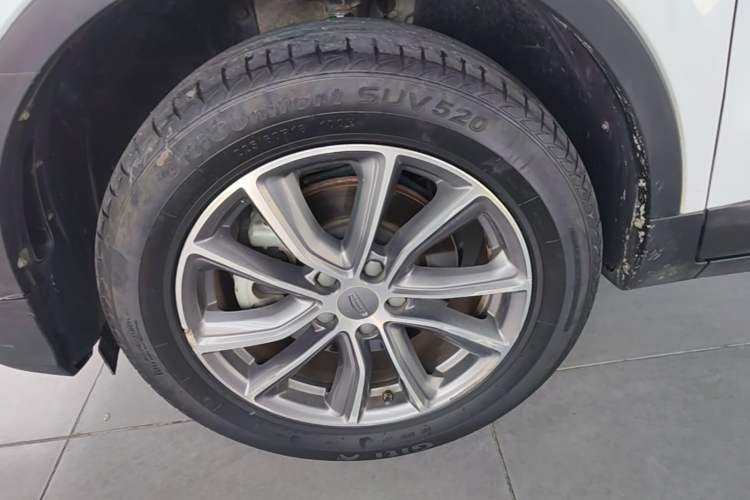 Used Geely Auto Emgrand X7 Sport 2021 Million Edition 1.8TD DCT Two-Wheel Drive Luxury Model Left Front Wheel Hub