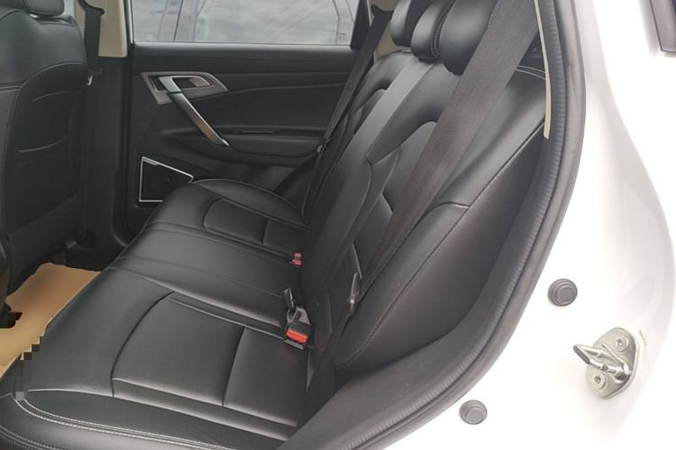 Used Geely Auto Emgrand X7 Sport 2021 1.8TD DCT Two-Wheel Drive Asian Games Comfort Edition Left Rear Seat