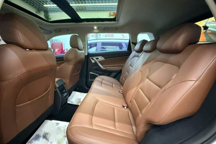 Used Geely Auto Emgrand X7 Sport 2021 1.8TD DCT Two-Wheel Drive Asian Games Edition Left Rear Seat