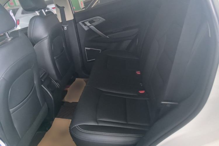 Used Geely Auto Emgrand X7 Sport 2021 Million Edition 1.8TD DCT Two-Wheel Drive Comfort Model Left Rear Seat