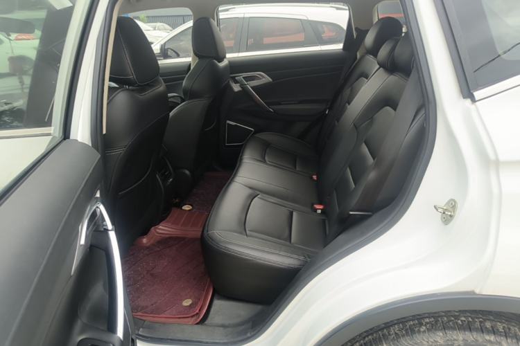 Used Geely Auto Emgrand X7 Sport 2021 Million Edition 1.8TD DCT Two-Wheel Drive Luxury Model Left Rear Seat