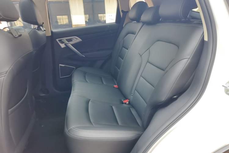 Used Geely Auto Emgrand X7 Sport 2021 1.8TD DCT Two-Wheel Drive Asian Games Comfort Edition Left Rear Seat