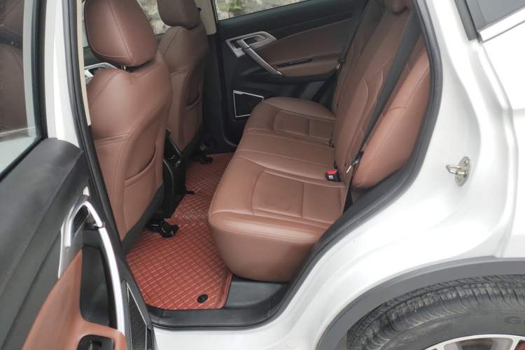 Used Geely Auto Emgrand X7 Sport 2021 1.8TD DCT Two-Wheel Drive Asian Games Edition Left Rear Seat