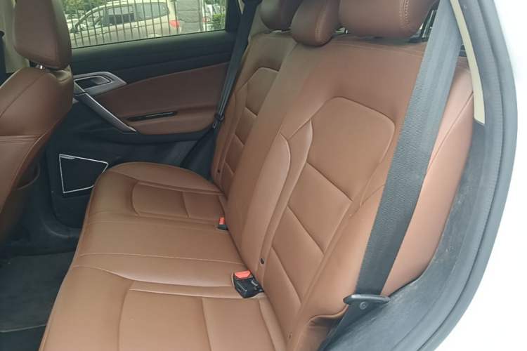 Used Geely Auto Emgrand X7 Sport 2021 1.8TD DCT Two-Wheel Drive Asian Games Edition Left Rear Seat