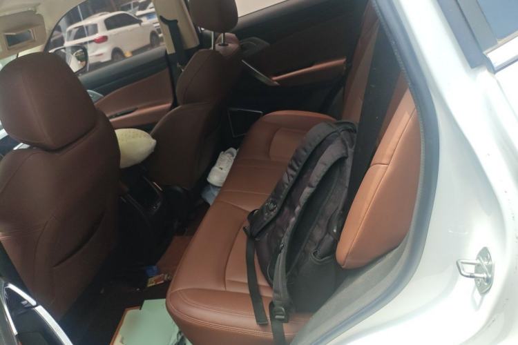 Used Geely Auto Emgrand X7 Sport 2021 Million Edition 1.8TD DCT Two-Wheel Drive Luxury Model Left Rear Seat