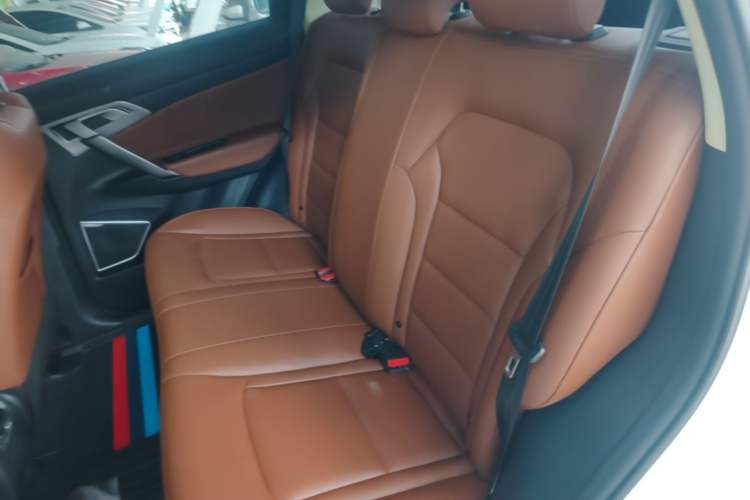 Used Geely Auto Emgrand X7 Sport 2021 1.8TD DCT Two-Wheel Drive Asian Games Edition Left Rear Seat
