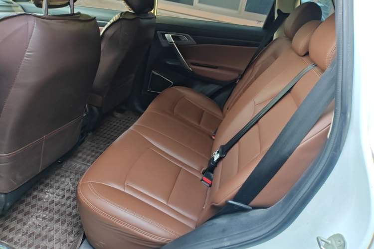 Used Geely Auto Emgrand X7 Sport 2021 1.8TD DCT Two-Wheel Drive Asian Games Edition Left Rear Seat