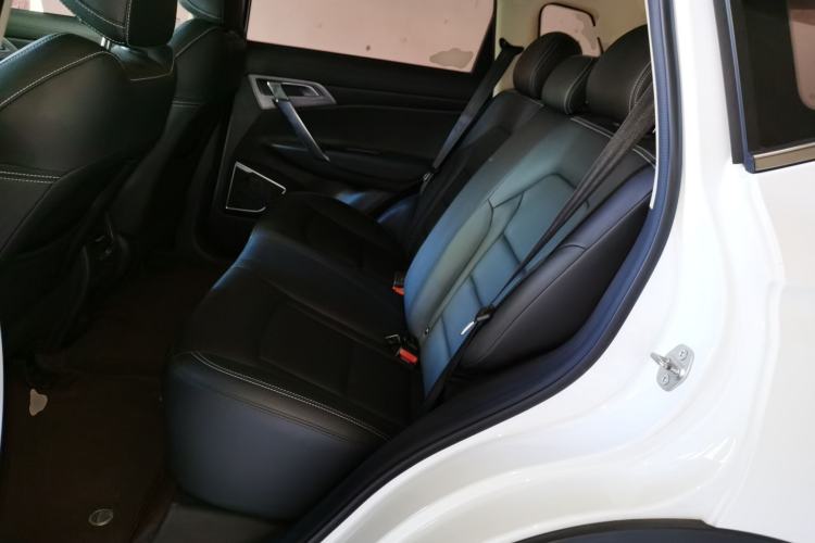 Used Geely Auto Emgrand X7 Sport 2021 Million Edition 1.8TD DCT Two-Wheel Drive Luxury Model Left Rear Seat