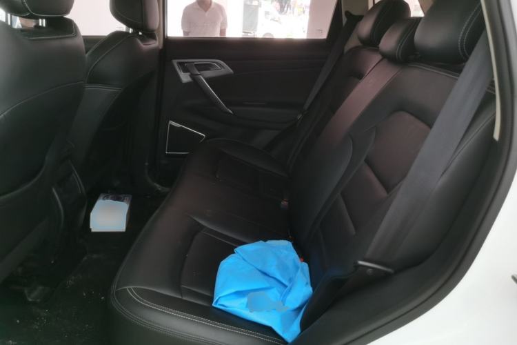 Used Geely Auto Emgrand X7 Sport 2021 Million Edition 1.8TD DCT Two-Wheel Drive Comfort Model Left Rear Seat