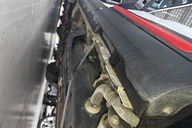 Used Geely Auto Emgrand X7 Sport 2021 1.8TD DCT Two-Wheel Drive Asian Games Edition Left Side Sill