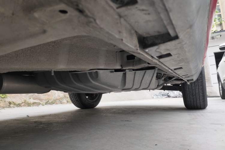 Used Geely Auto Emgrand X7 Sport 2021 1.8TD DCT Two-Wheel Drive Asian Games Edition Left Side Sill