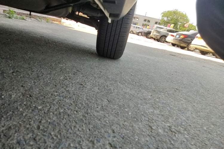 Used Geely Auto Emgrand X7 Sport 2021 1.8TD DCT Two-Wheel Drive Asian Games Edition Left Side Sill