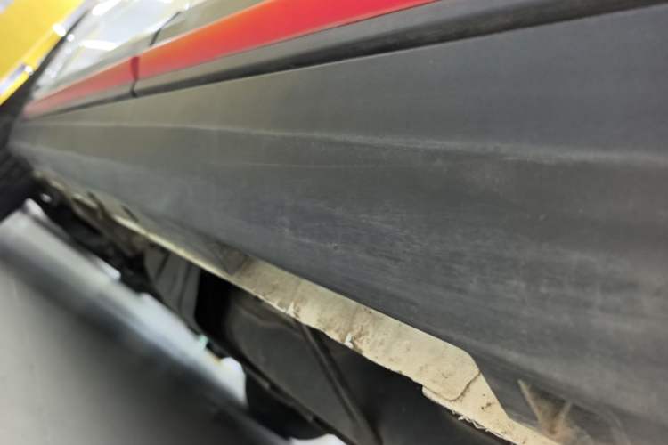 Used Geely Auto Emgrand X7 Sport 2021 1.8TD DCT Two-Wheel Drive Asian Games Edition Left Side Sill