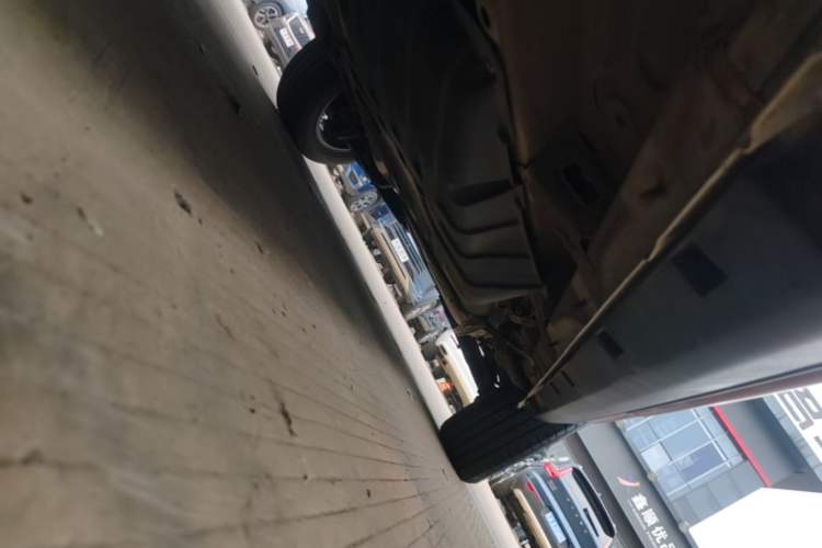 Used Geely Auto Emgrand X7 Sport 2021 1.8TD DCT Two-Wheel Drive Asian Games Edition Left Side Sill