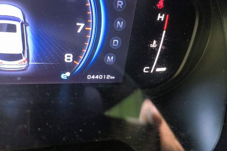 Used Geely Auto Emgrand X7 Sport 2021 Million Edition 1.8TD DCT Two-Wheel Drive Luxury Model Odometer Close Up